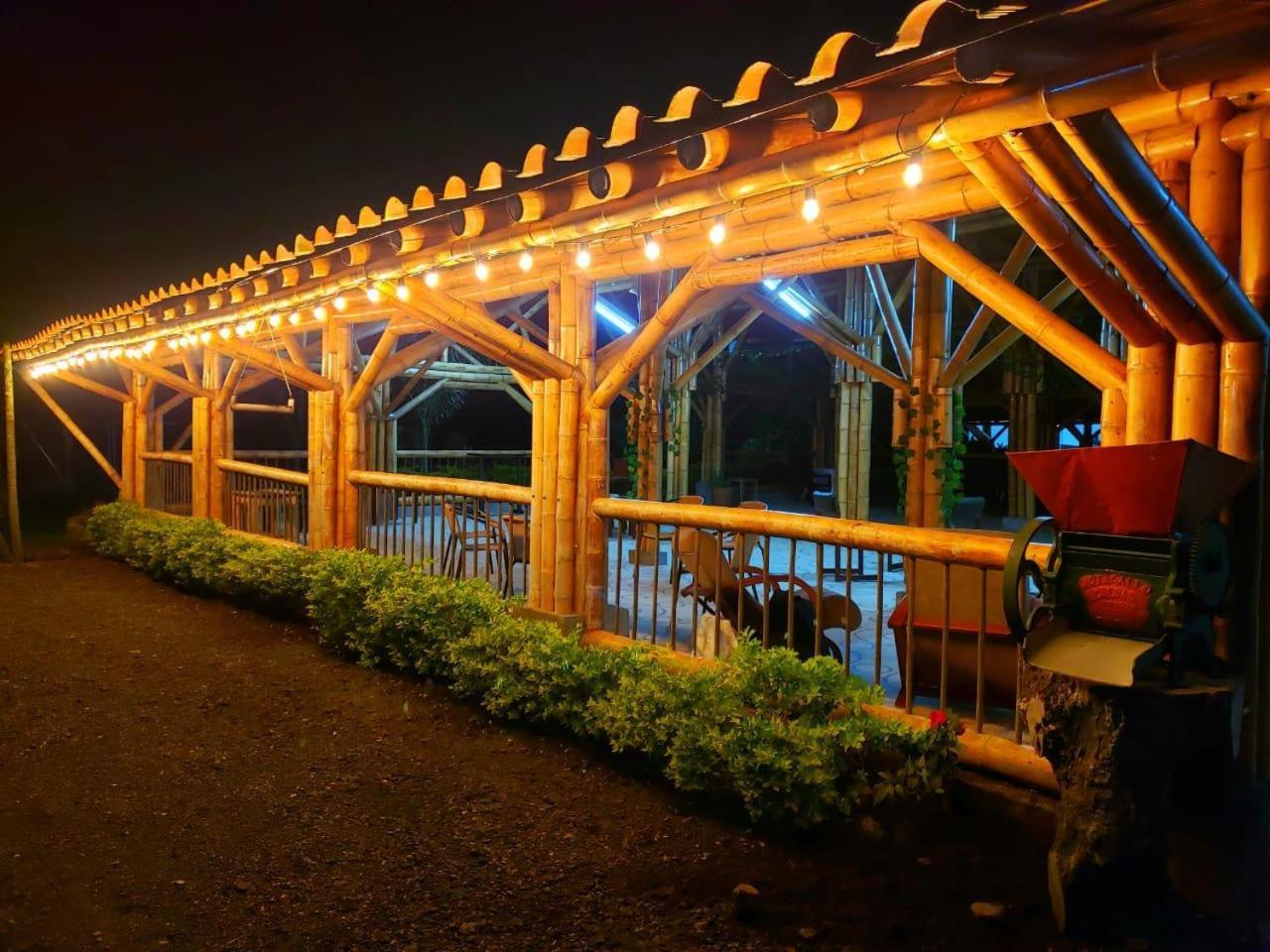 Hotel Campestre Cafe Tropical Кімбая Екстер'єр фото