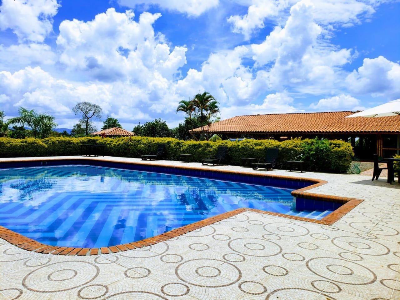 Hotel Campestre Cafe Tropical Кімбая Екстер'єр фото